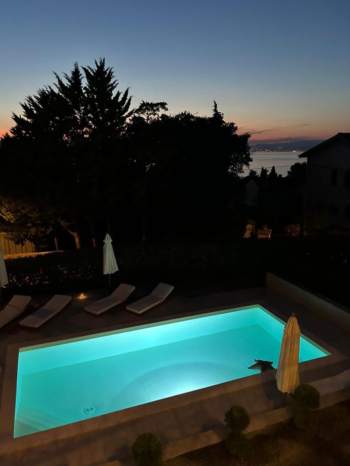Villa Antunovic Malinska Eksteriør bilde